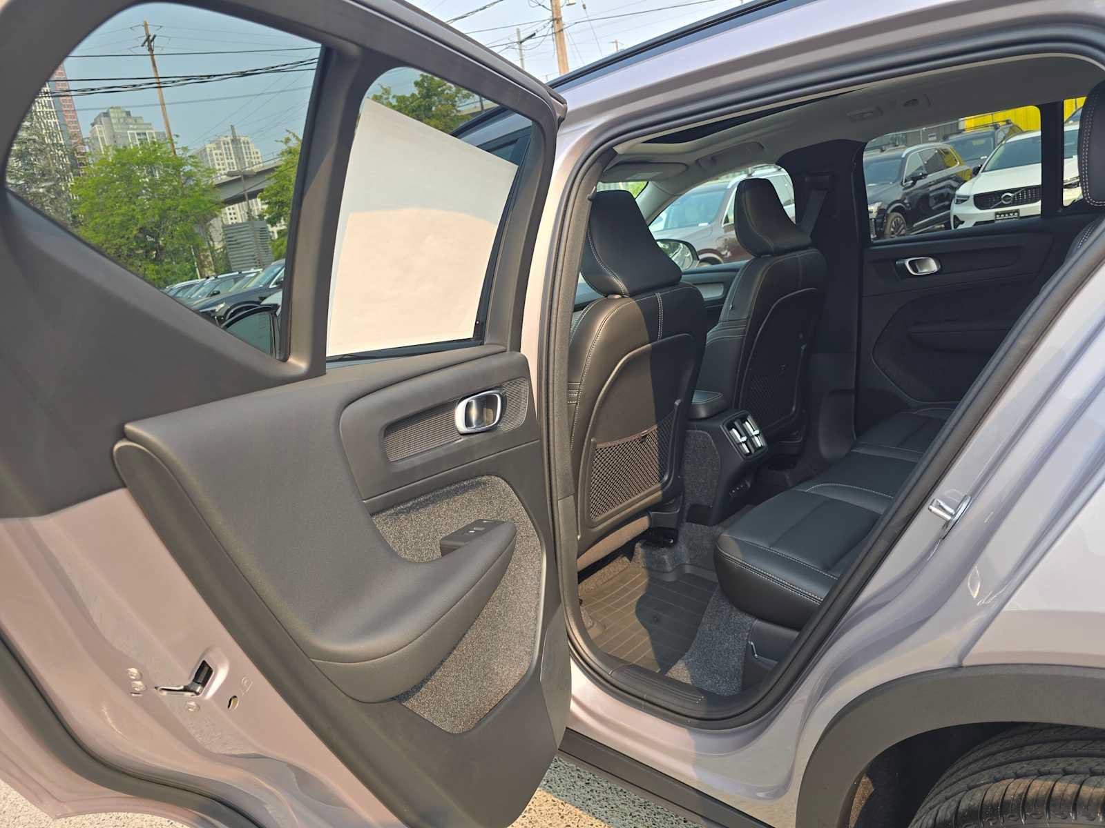 New 2026 Volvo XC40 B5 Plus w/ Protection Package Premier AWD/4WD image 16
