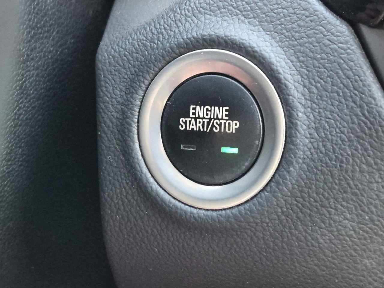 Used 2019 Buick Envision Essence image 24