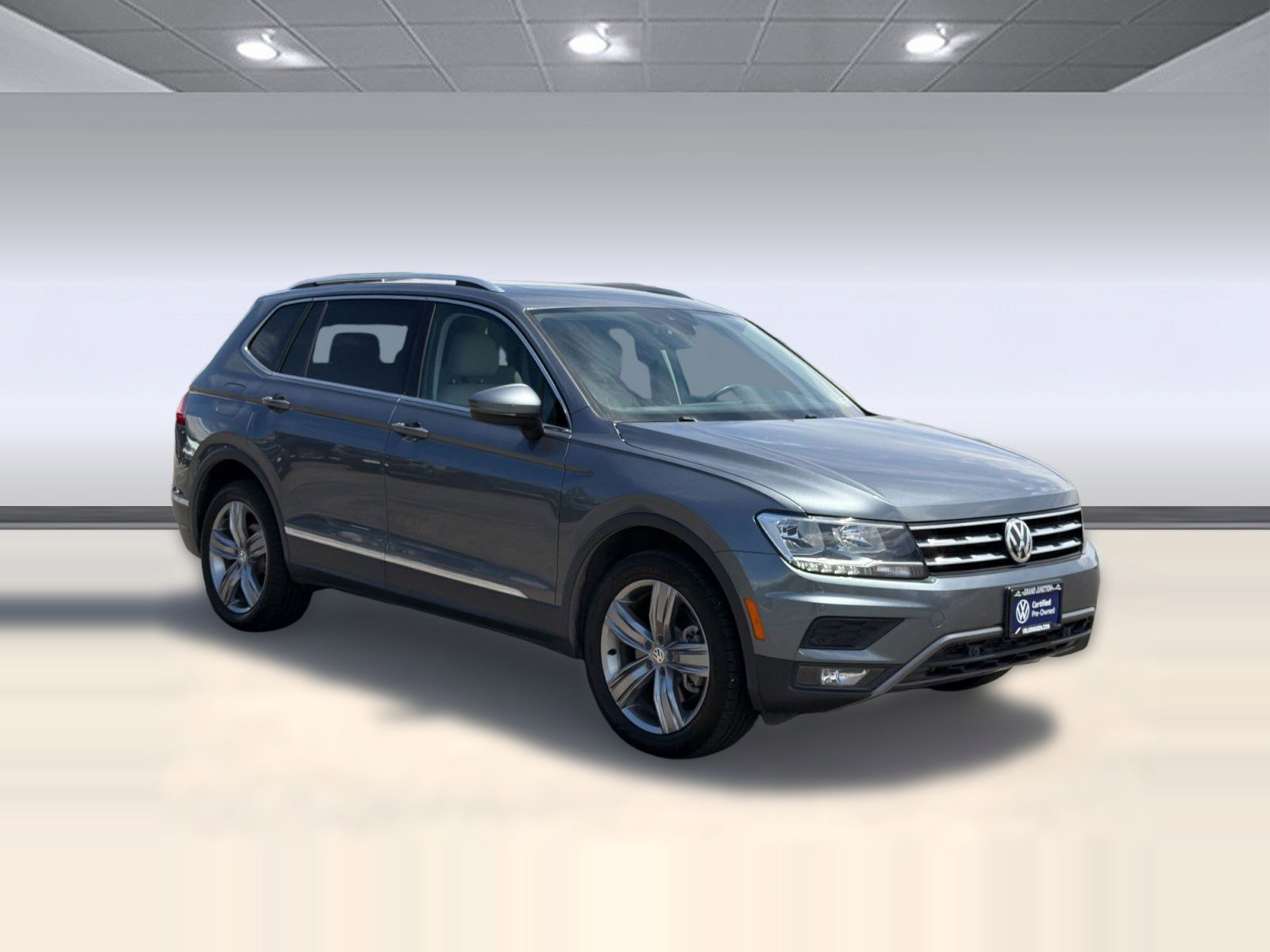 Used 2021 Volkswagen Tiguan SEL w/ 2-Row Tiguan MDO Package AWD/4WD image 7