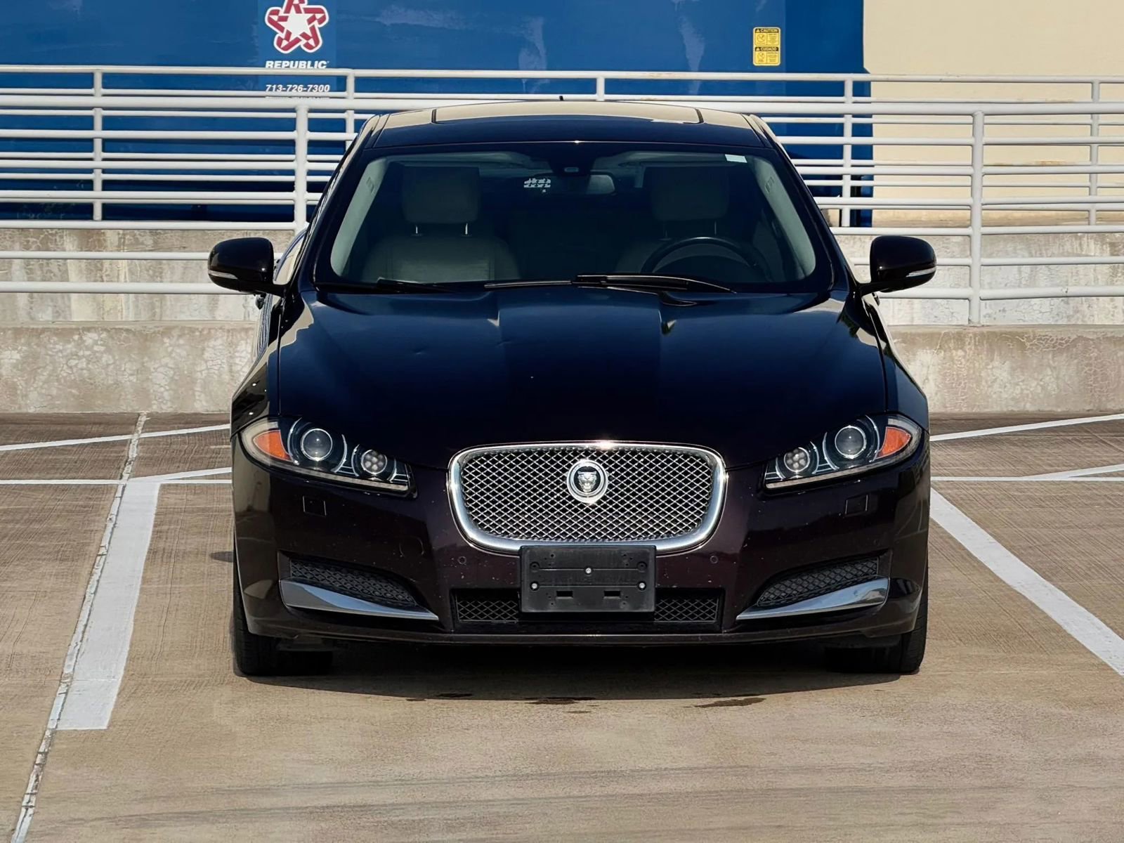 Used 2013 Jaguar XF 3.0 RWD image 2