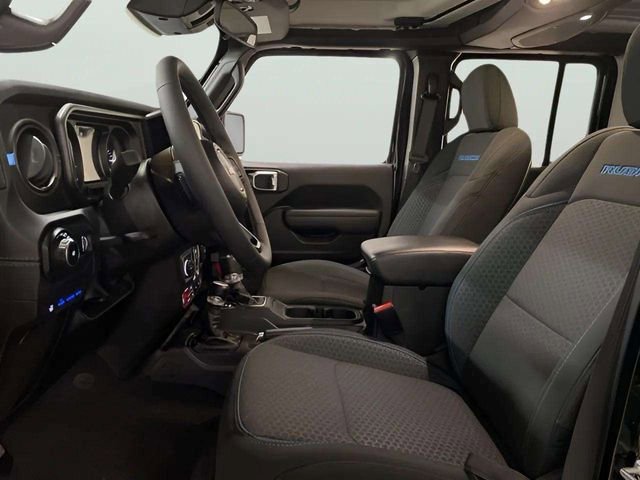 Used 2025 Jeep Wrangler Unlimited Rubicon 4xe w/ Convenience Group image 65