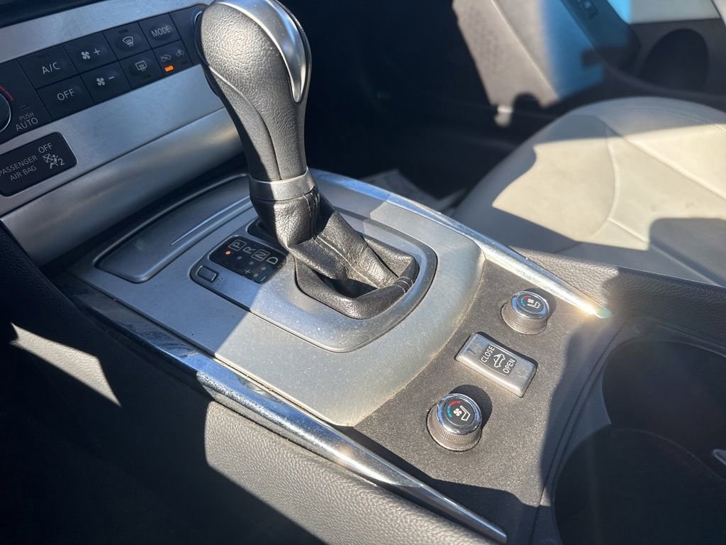 Used 2011 INFINITI G37 Convertible w/ Premium Pkg RWD image 17