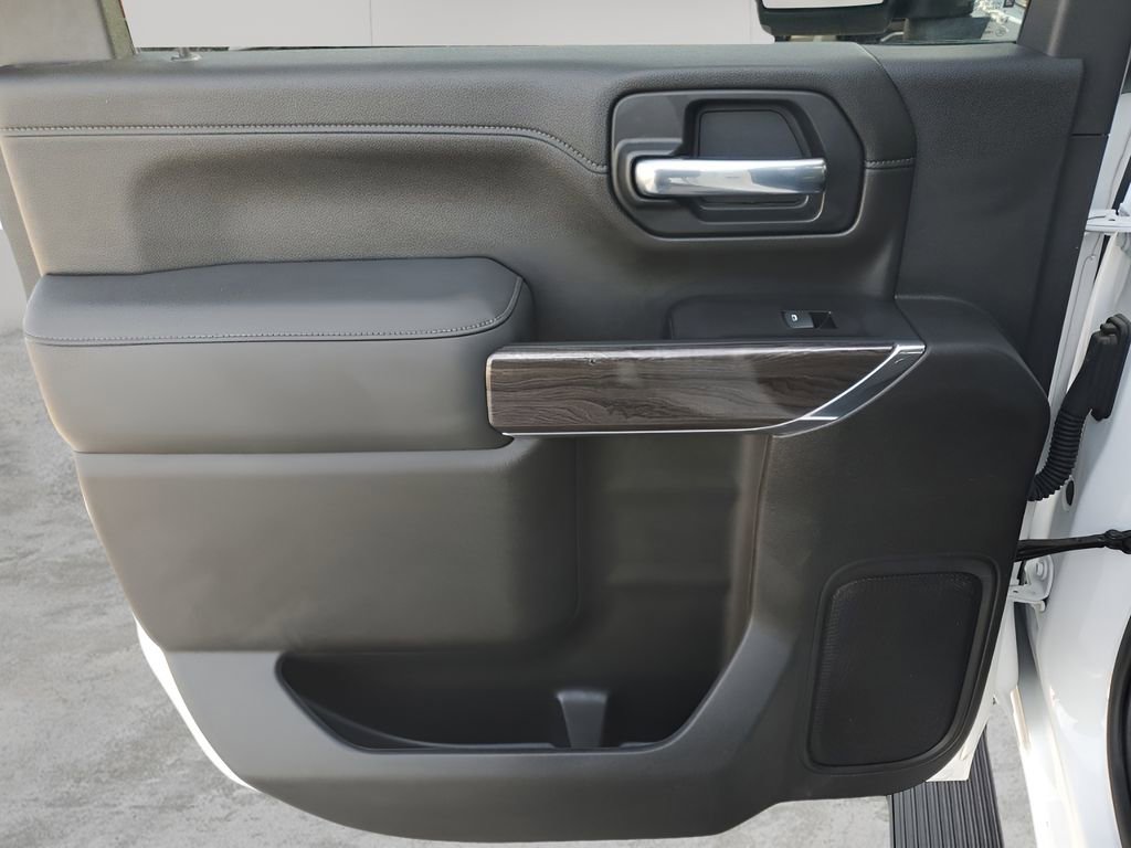 Used 2022 Chevrolet Silverado 3500 LTZ w/ LTZ Texas Edition image 17