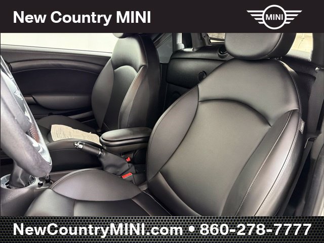 Used 2015 MINI Cooper Roadster FWD image 11