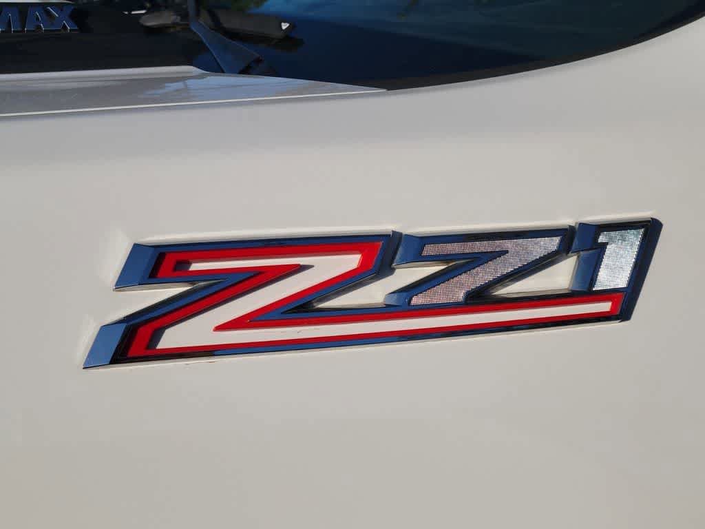 Used 2023 Chevrolet Silverado 2500 LT w/ Convenience Package image 3