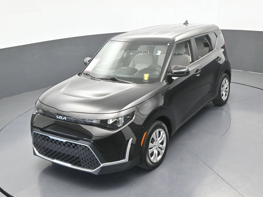 Used 2023 Kia Soul LX FWD image 34