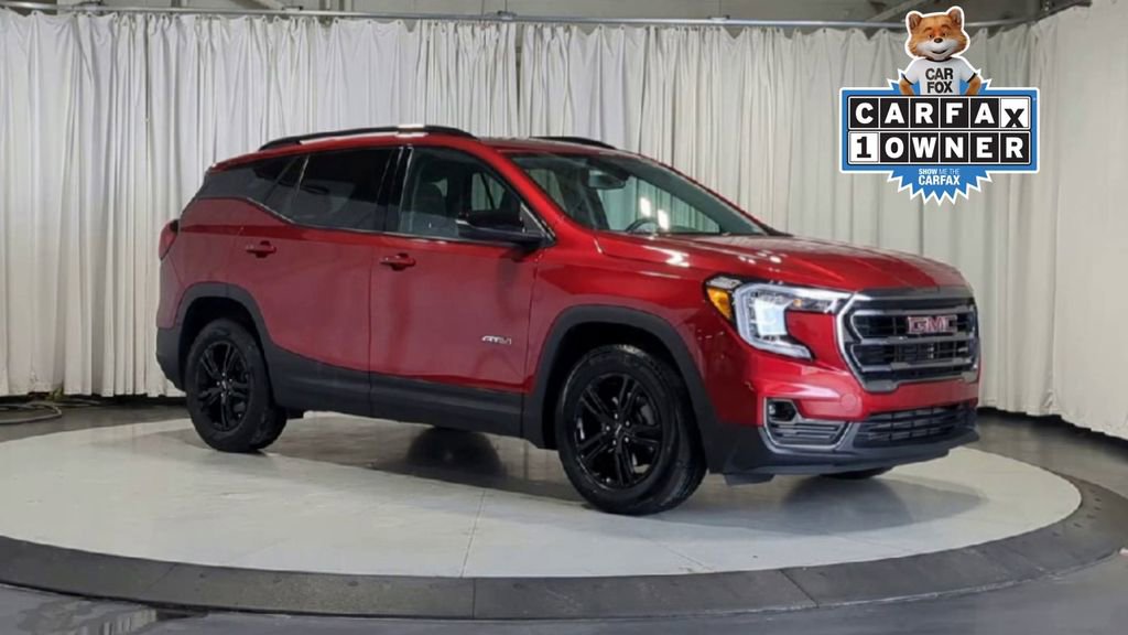 Used 2022 GMC Terrain AT4 w/ Infotainment Package II image 2