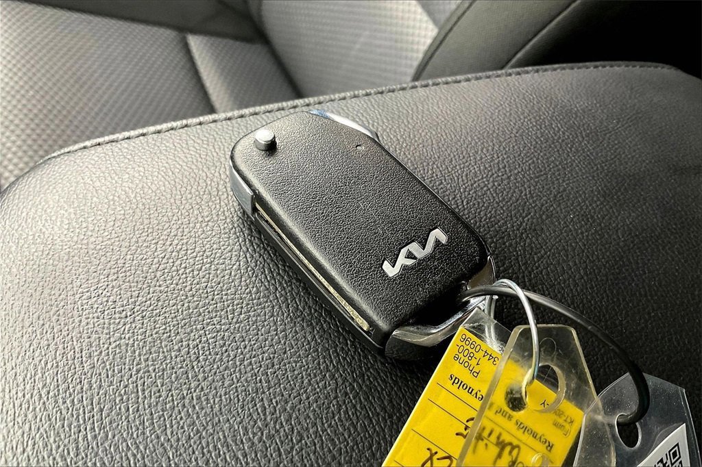 Used 2024 Kia Soul LX w/ Option Group 015 image 32