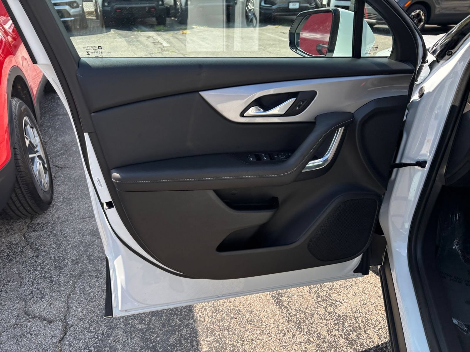 Used 2026 Chevrolet Blazer LT FWD image 18