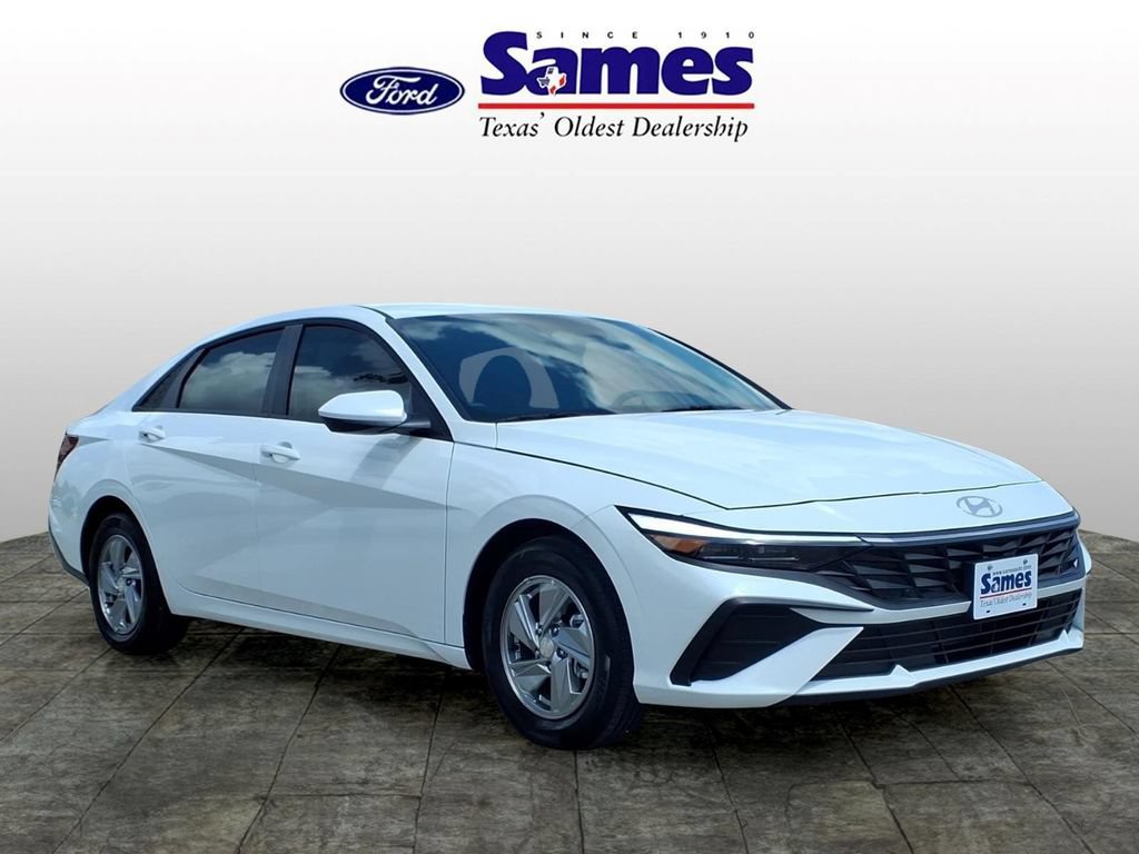 Used 2026 Hyundai Elantra SE FWD video 1