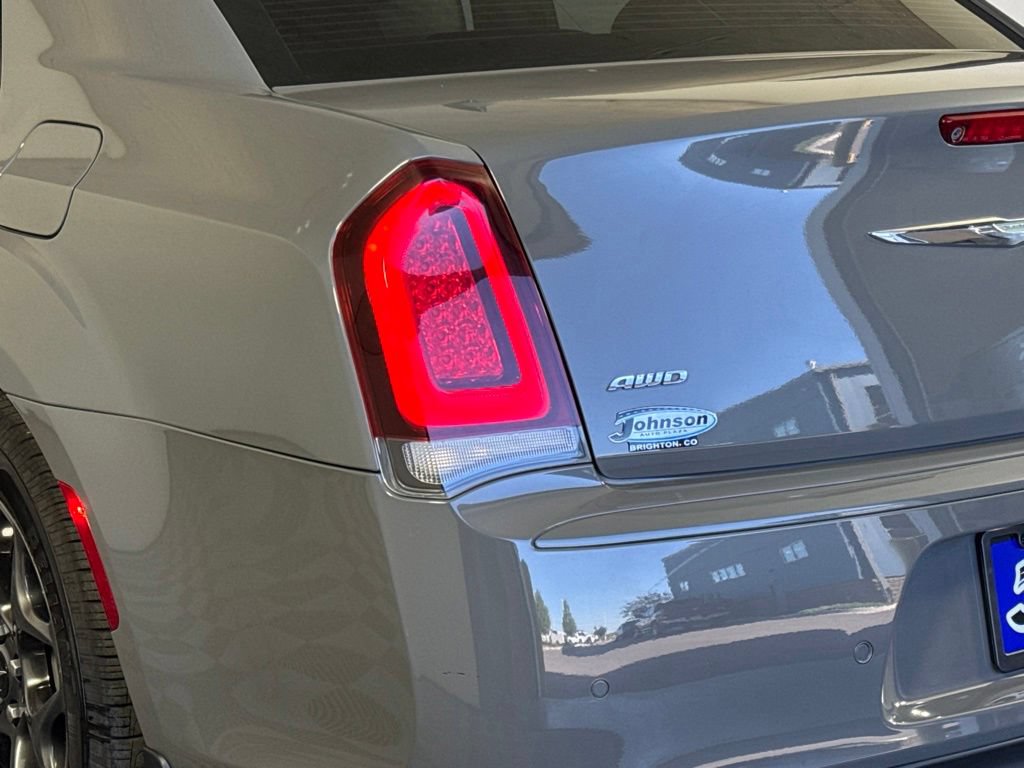 Used 2018 Chrysler 300 S w/ 300S Premium Group AWD/4WD image 12