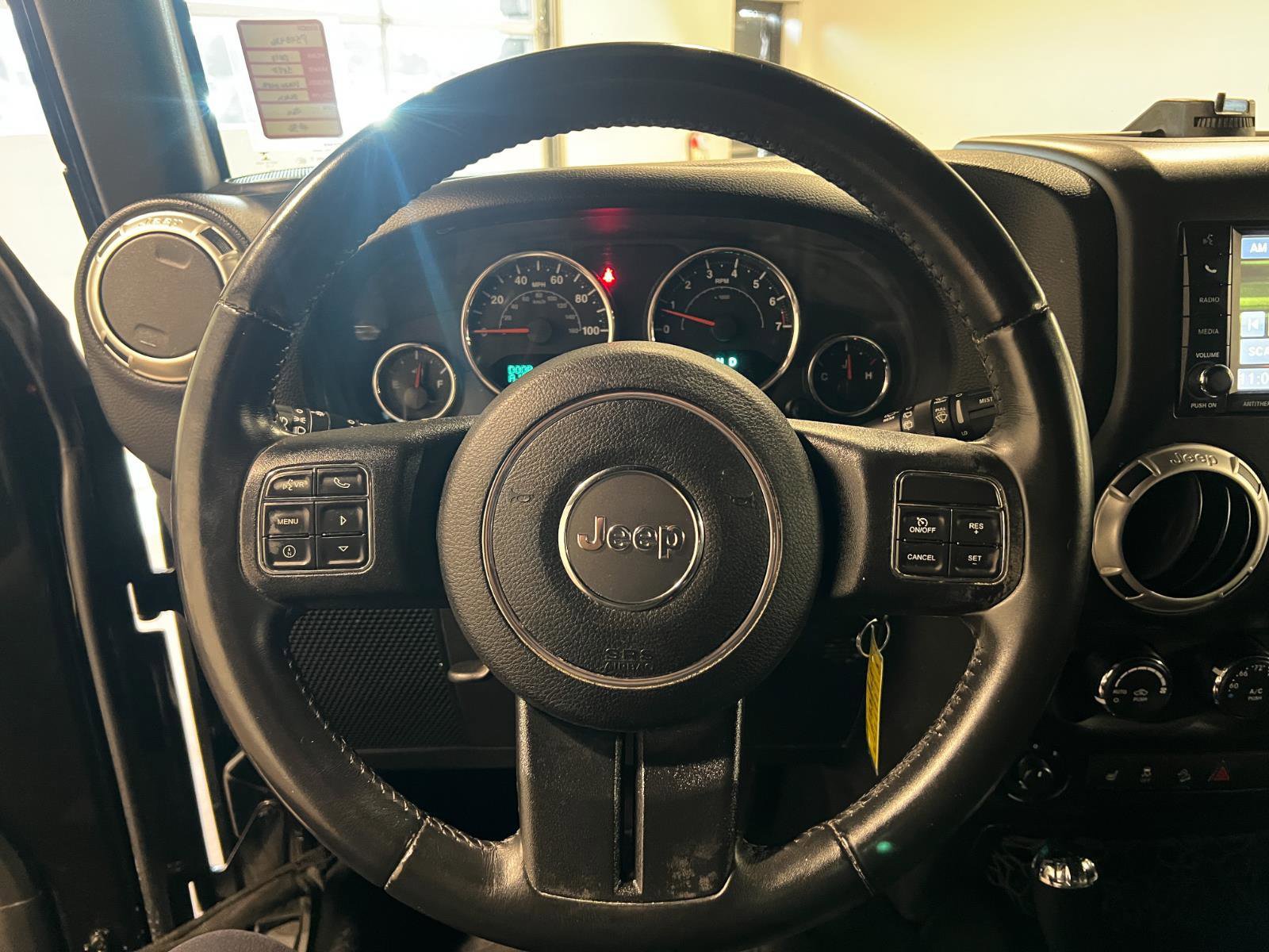 Used 2017 Jeep Wrangler Unlimited Sahara w/ Max Tow Package AWD/4WD image 11