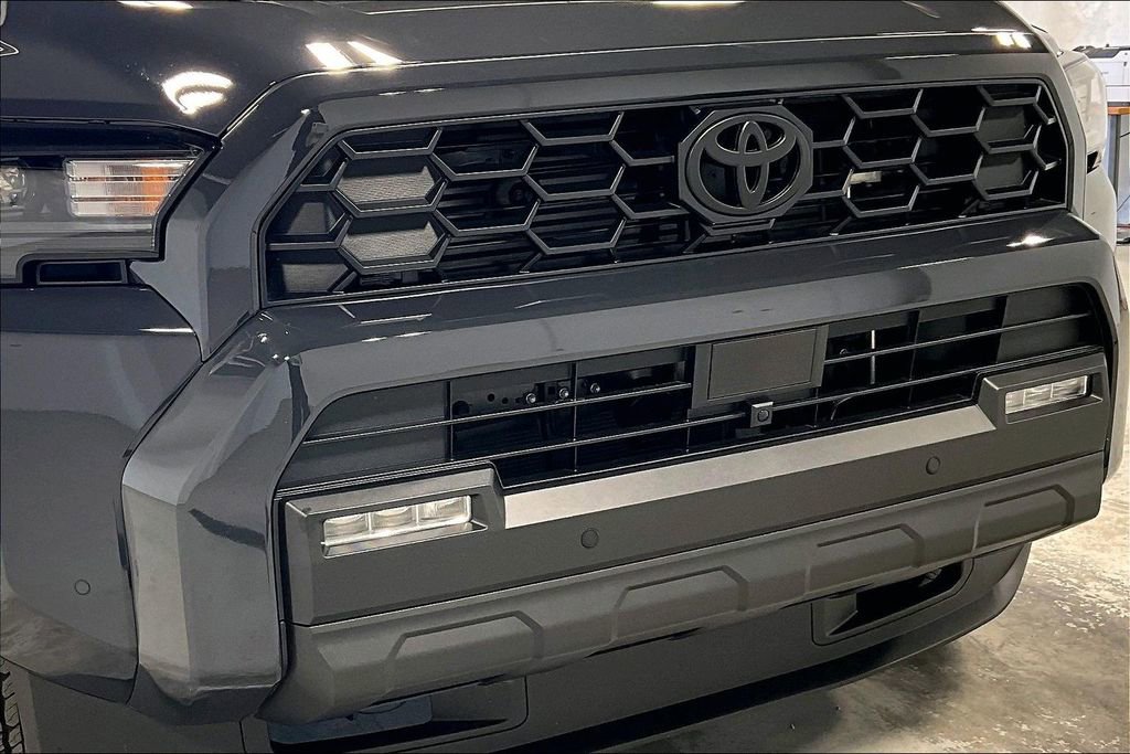 Used 2025 Toyota 4Runner TRD Off-Road image 36