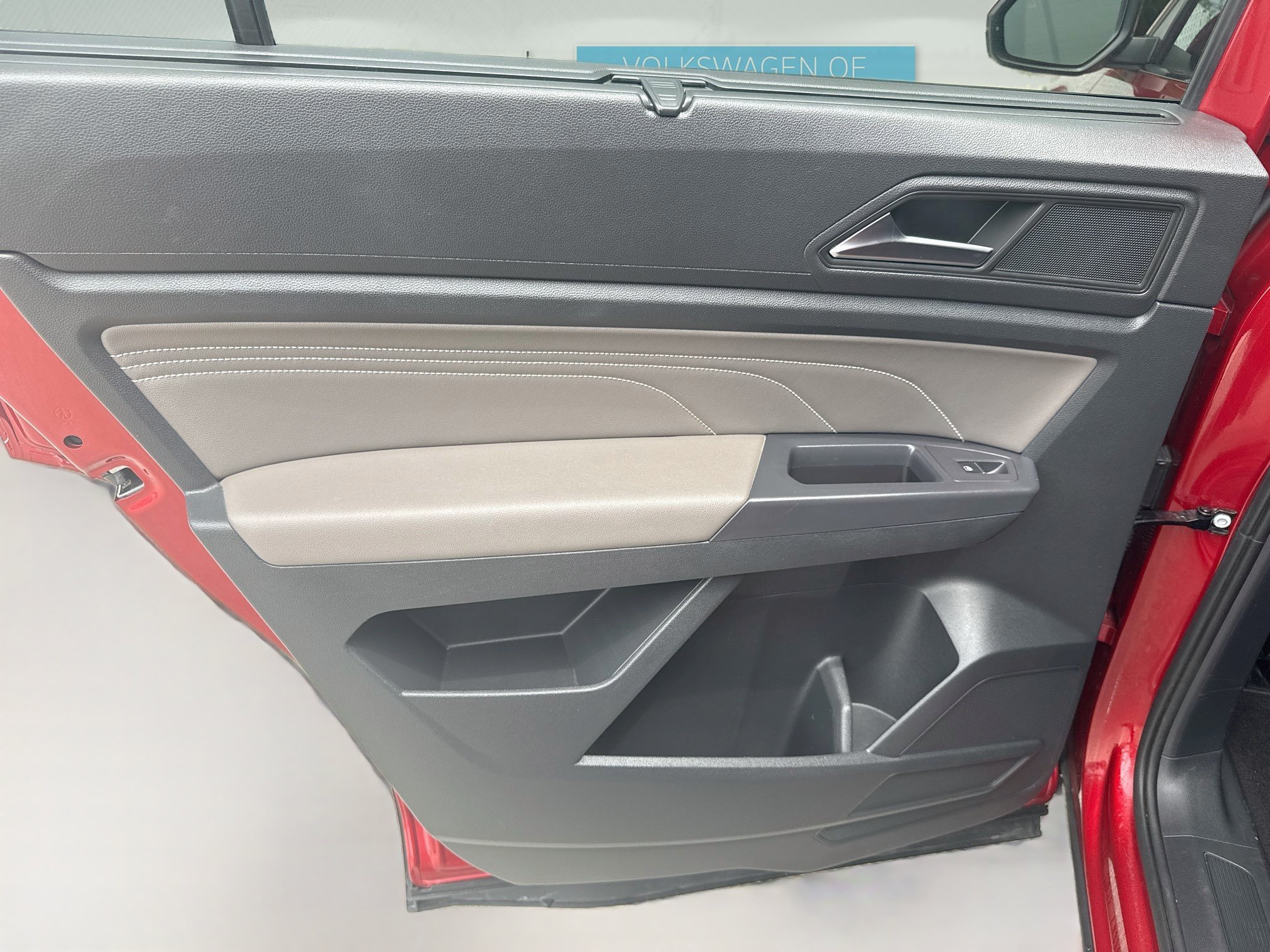 Used 2021 Volkswagen Atlas SE w/ Panoramic Sunroof Package FWD image 26