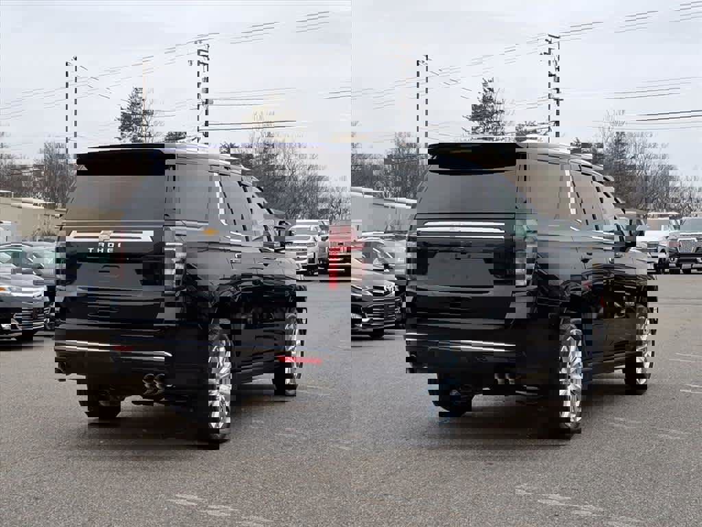 Used 2021 Chevrolet Tahoe High Country w/ Premium Package image 5