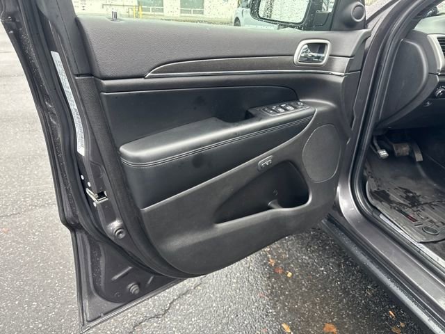 Used 2018 Jeep Grand Cherokee Limited w/ Luxury Group II image 10