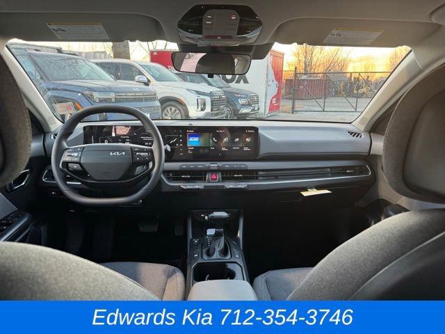 New 2025 Kia K4 EX image 13