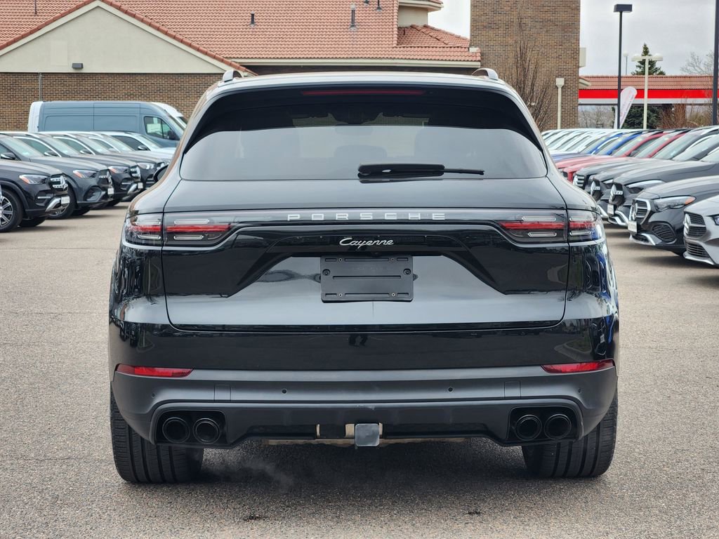 Used 2023 Porsche Cayenne Platinum Edition image 6