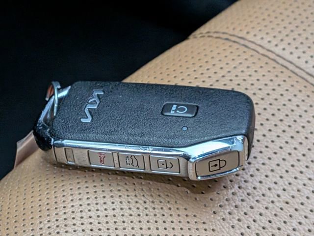 Used 2022 Kia Telluride SX image 34