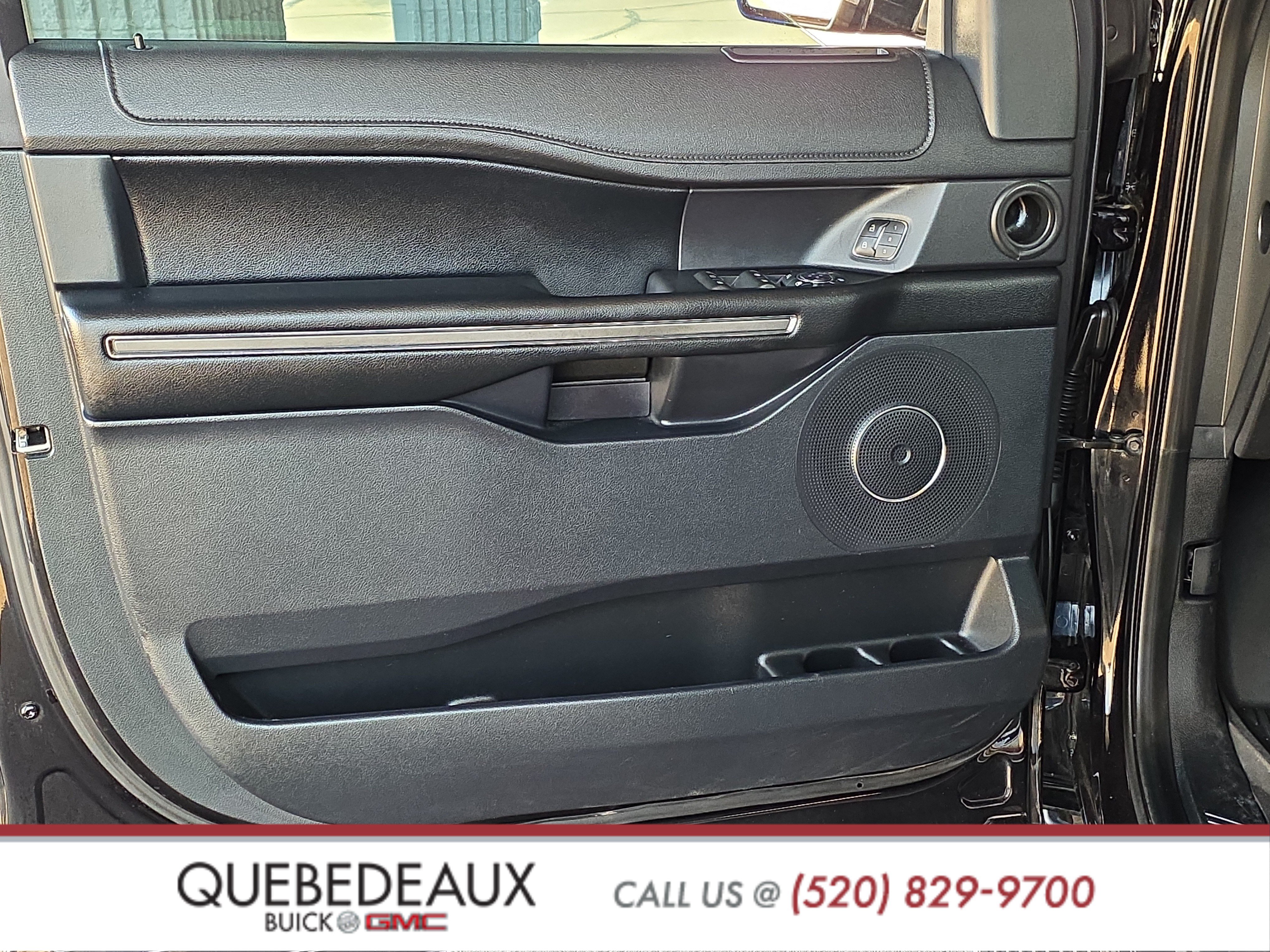 Used 2019 Ford Expedition XLT w/ Equipment Group 202A RWD image 9