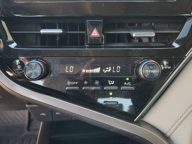 Used 2024 Toyota Camry SE w/ Cold Weather Package FWD image 17