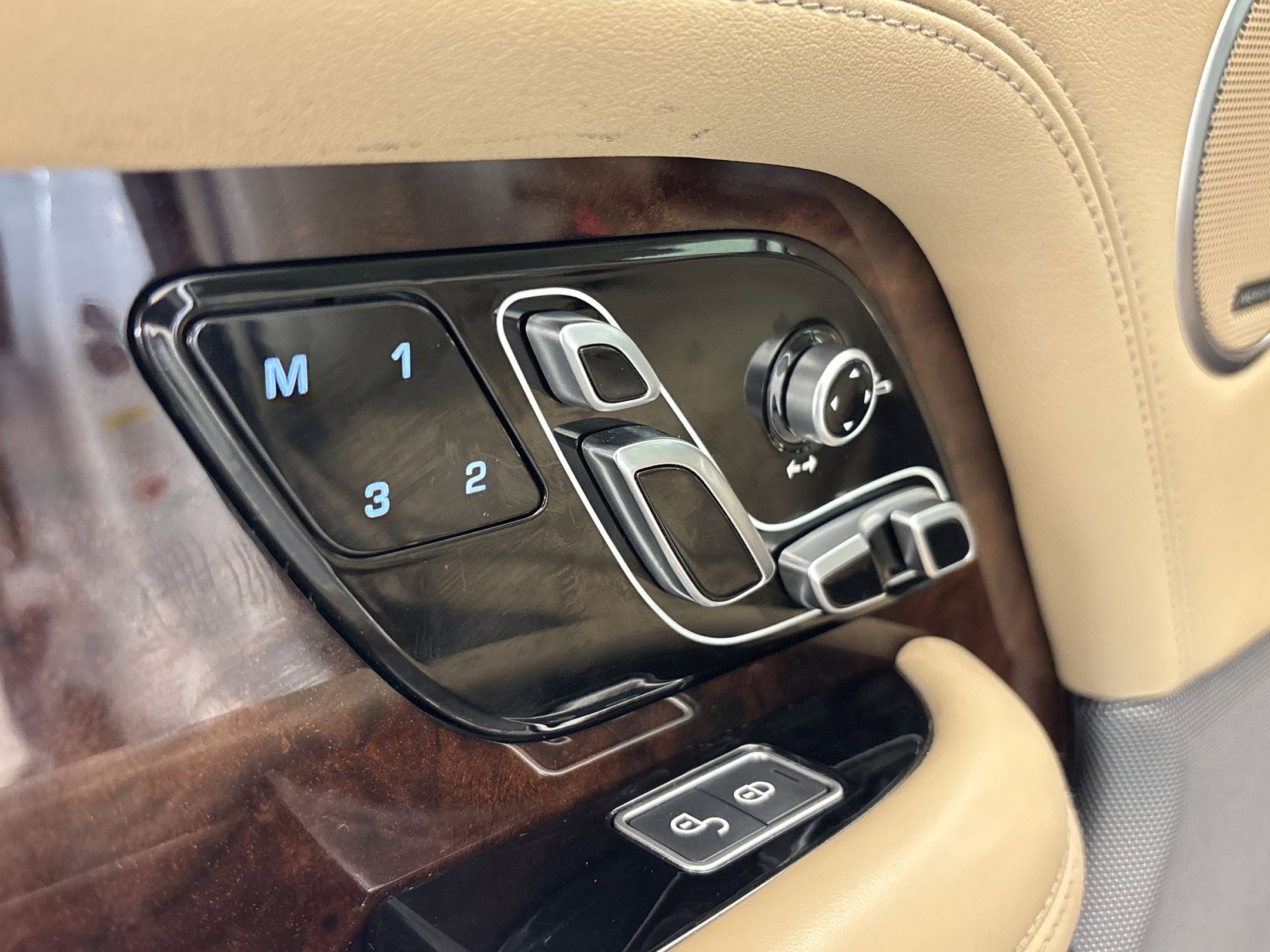 Used 2020 Land Rover Range Rover HSE AWD/4WD image 20