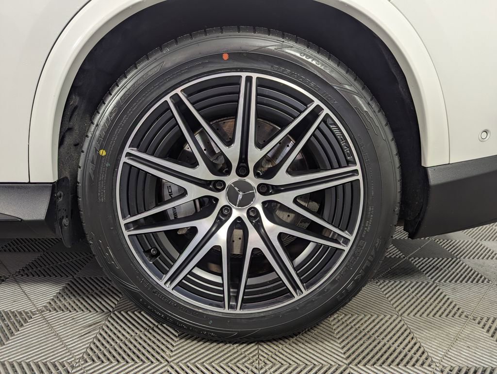 Used 2025 Mercedes-Benz GLC 43 AMG 4MATIC image 27