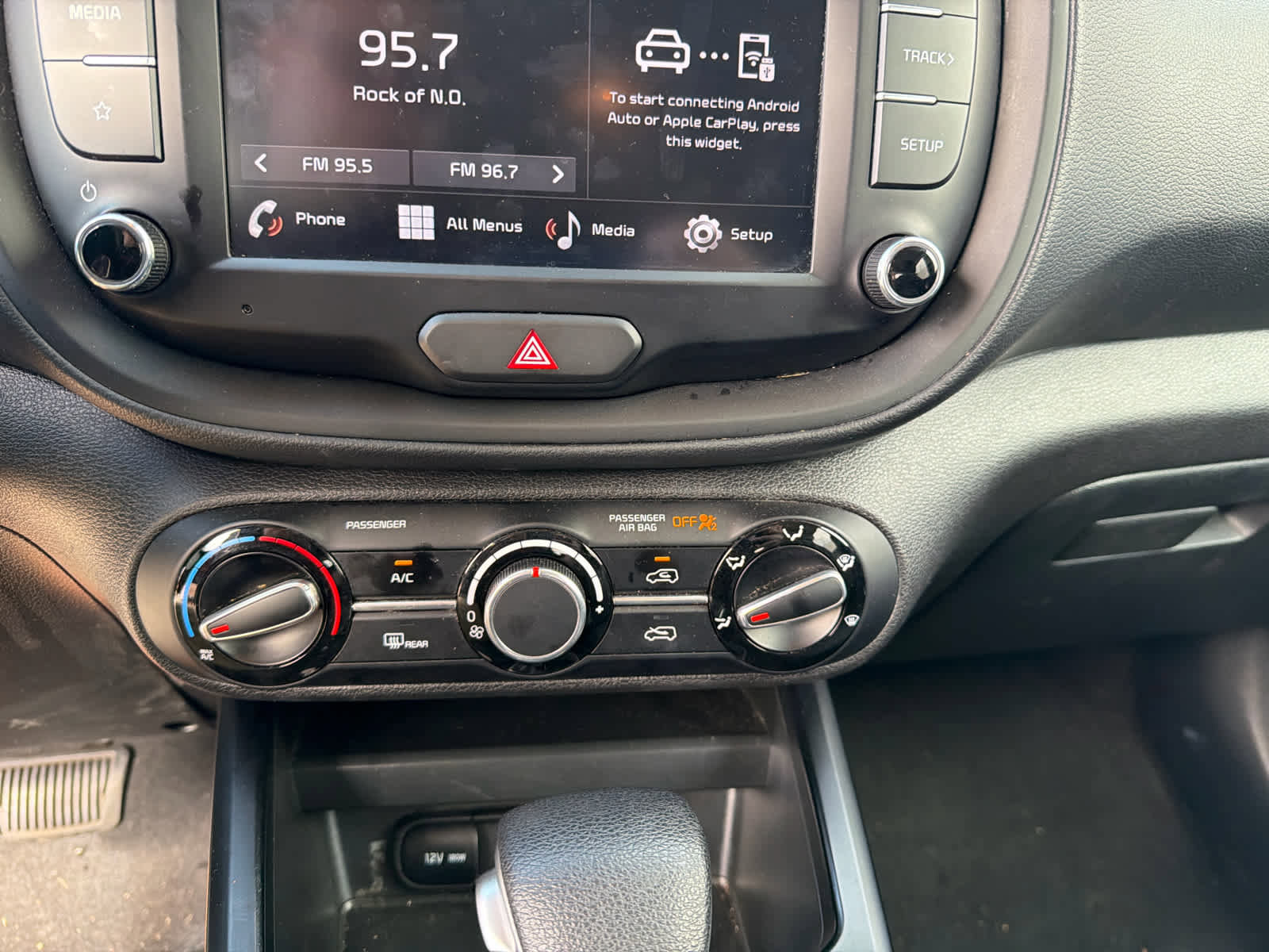 Used 2024 Kia Soul LX w/ Option Group 015 image 15