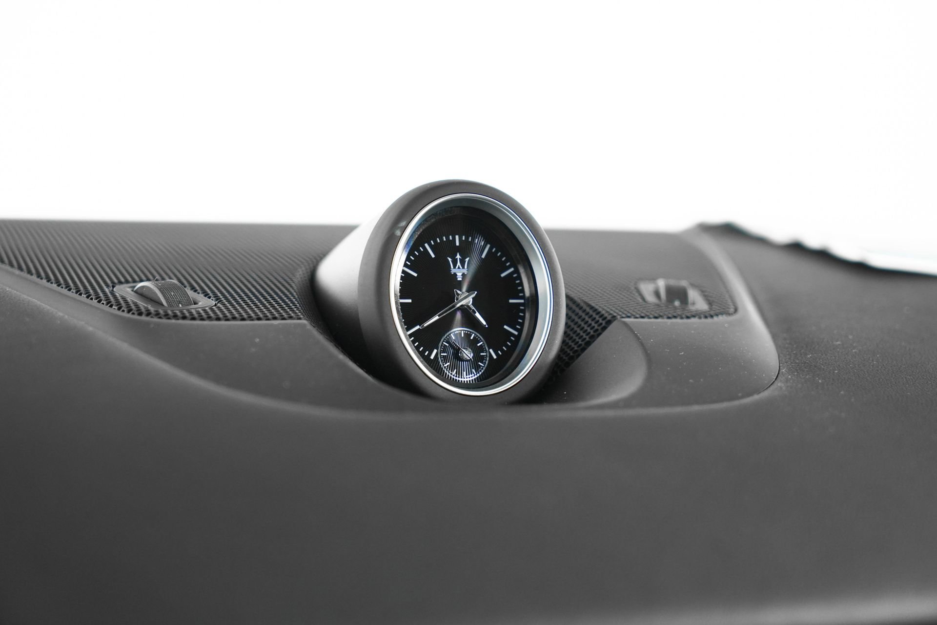 New 2024 Maserati Levante GT Ultima image 43