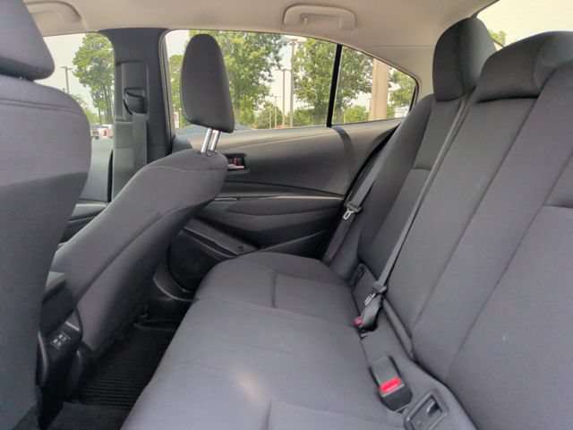 Used 2024 Toyota Corolla LE FWD image 29