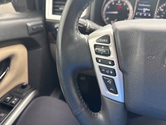 Used 2018 Nissan Titan SL w/ Chrome Package image 18