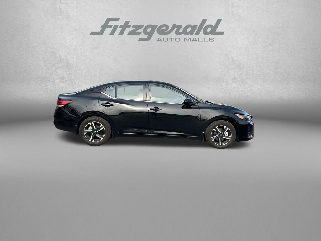 Used 2025 Nissan Sentra SV w/ Trunk Package image 8