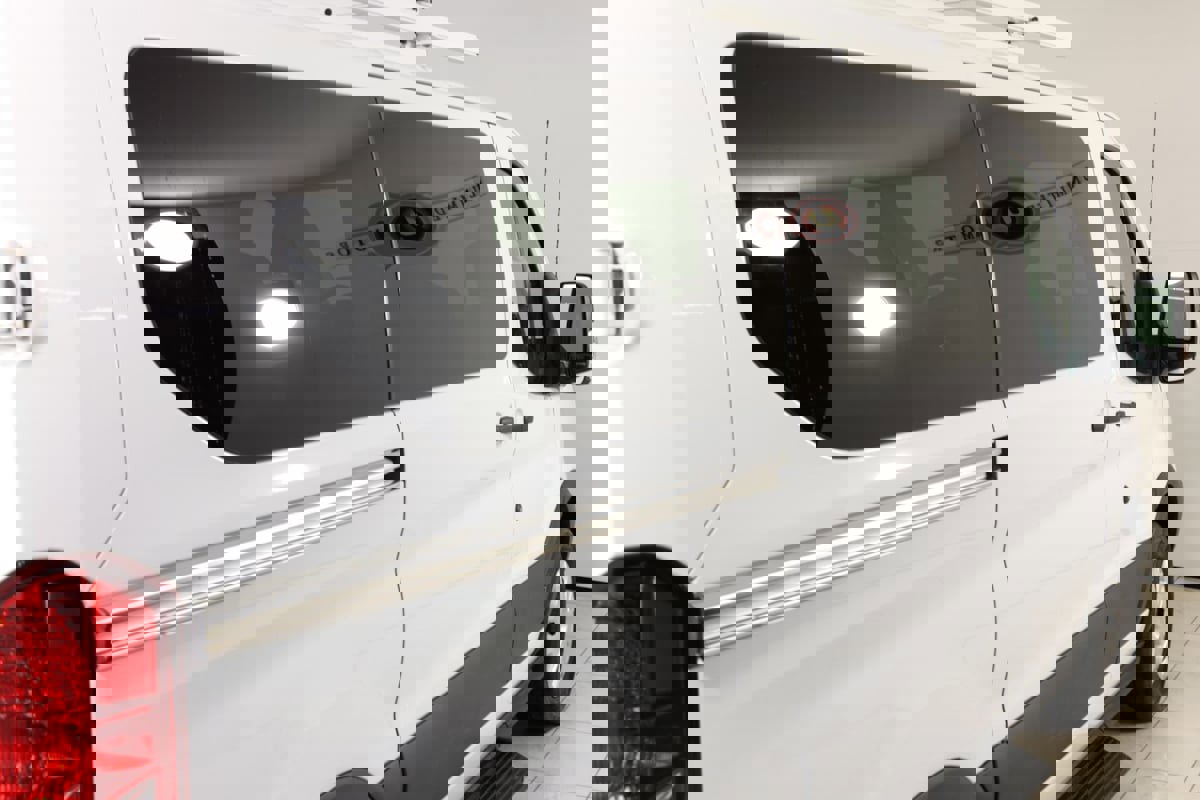 Used 2019 Ford Transit 150 XLT image 42