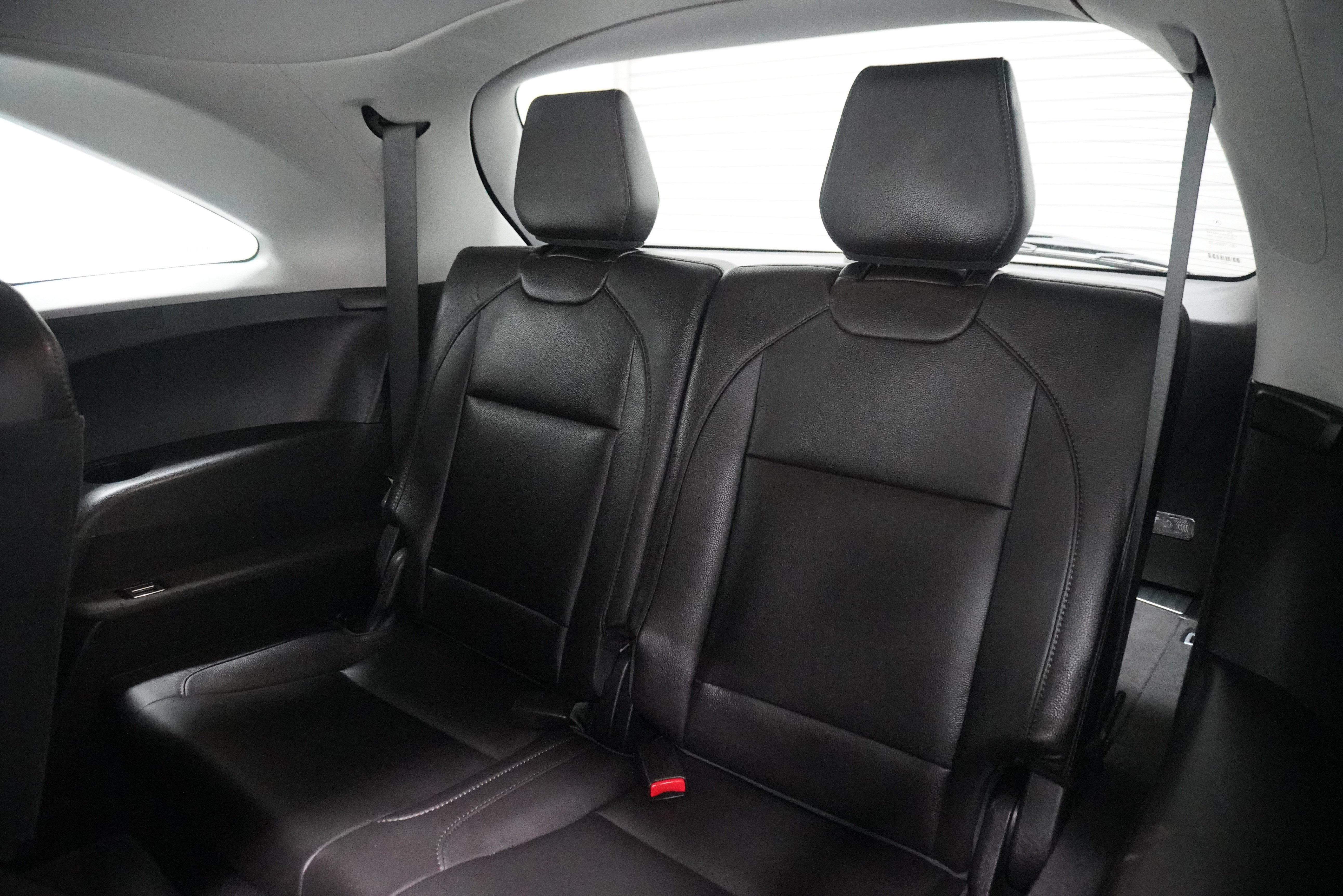 Used 2020 Acura MDX FWD image 13