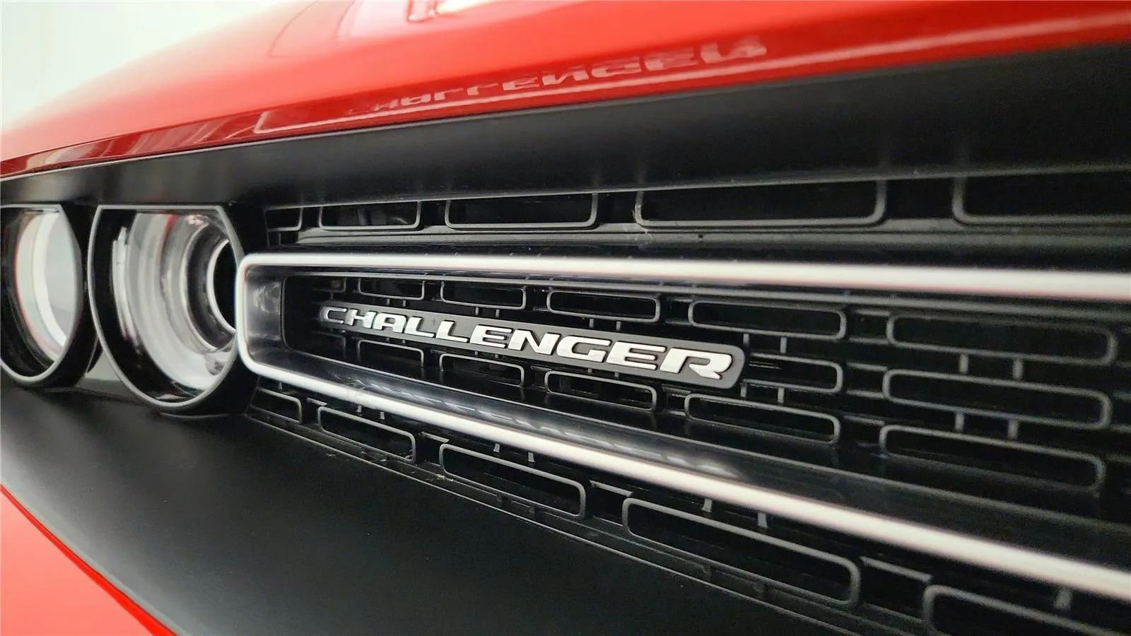 Used 2023 Dodge Challenger R/T w/ Plus Package image 17