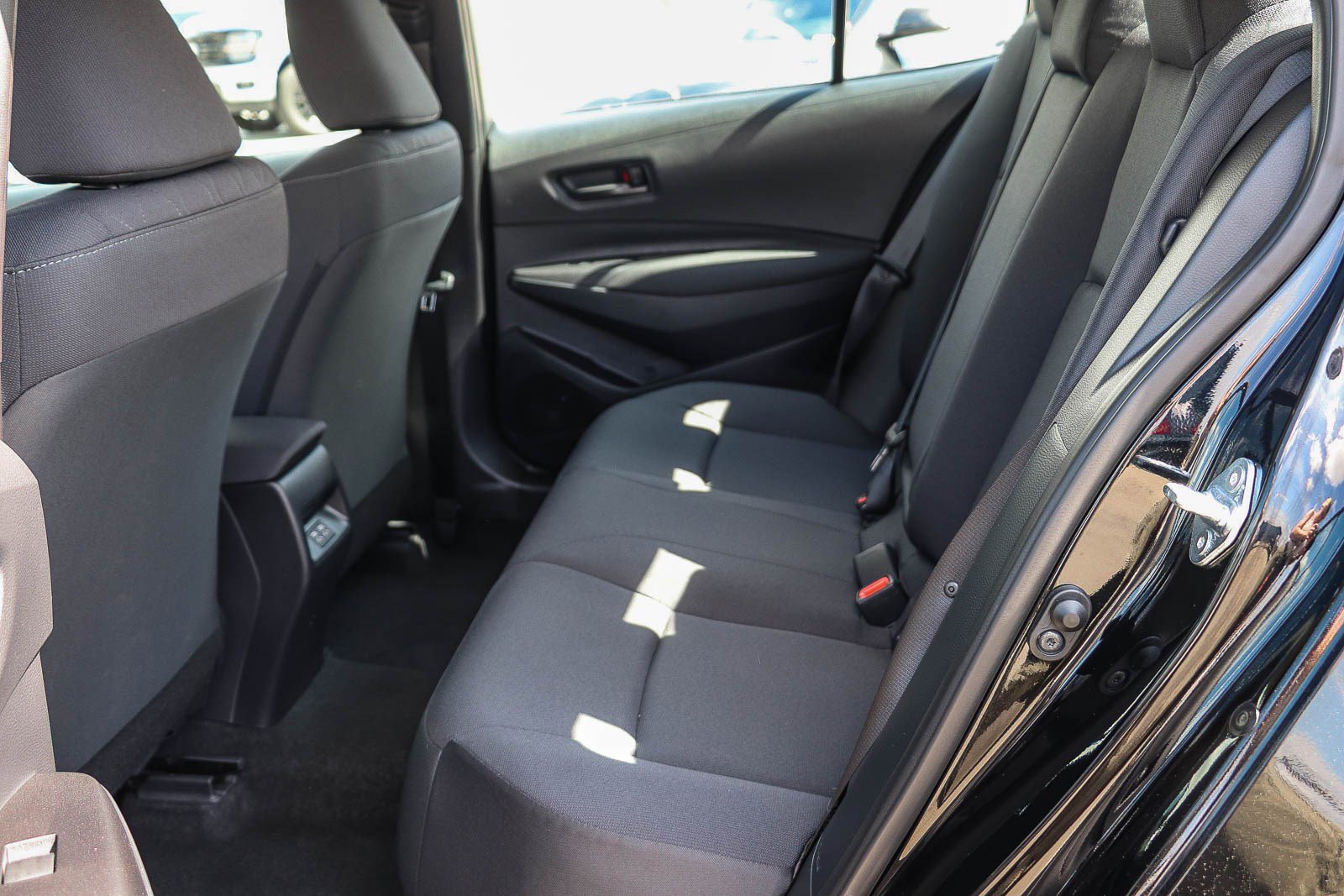 Certified 2025 Toyota Corolla LE image 18