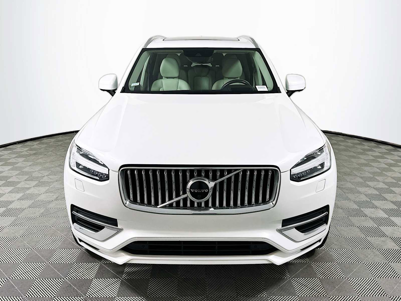 Certified 2021 Volvo XC90 T8 Inscription Expression w/ Advanced Package image 2