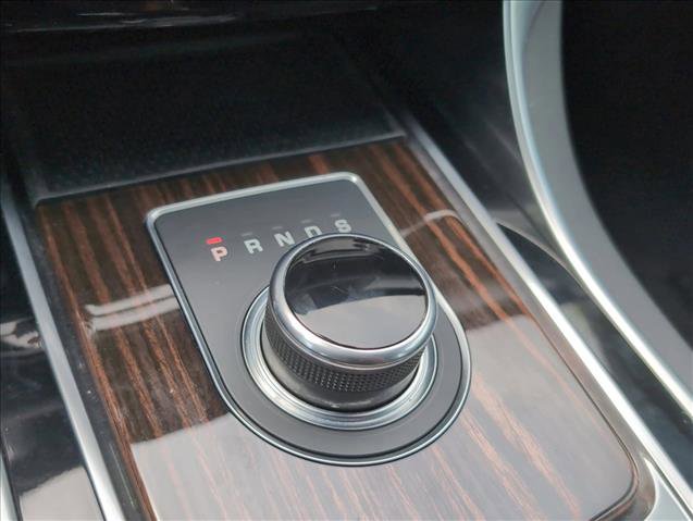 Used 2017 Jaguar XF S image 14