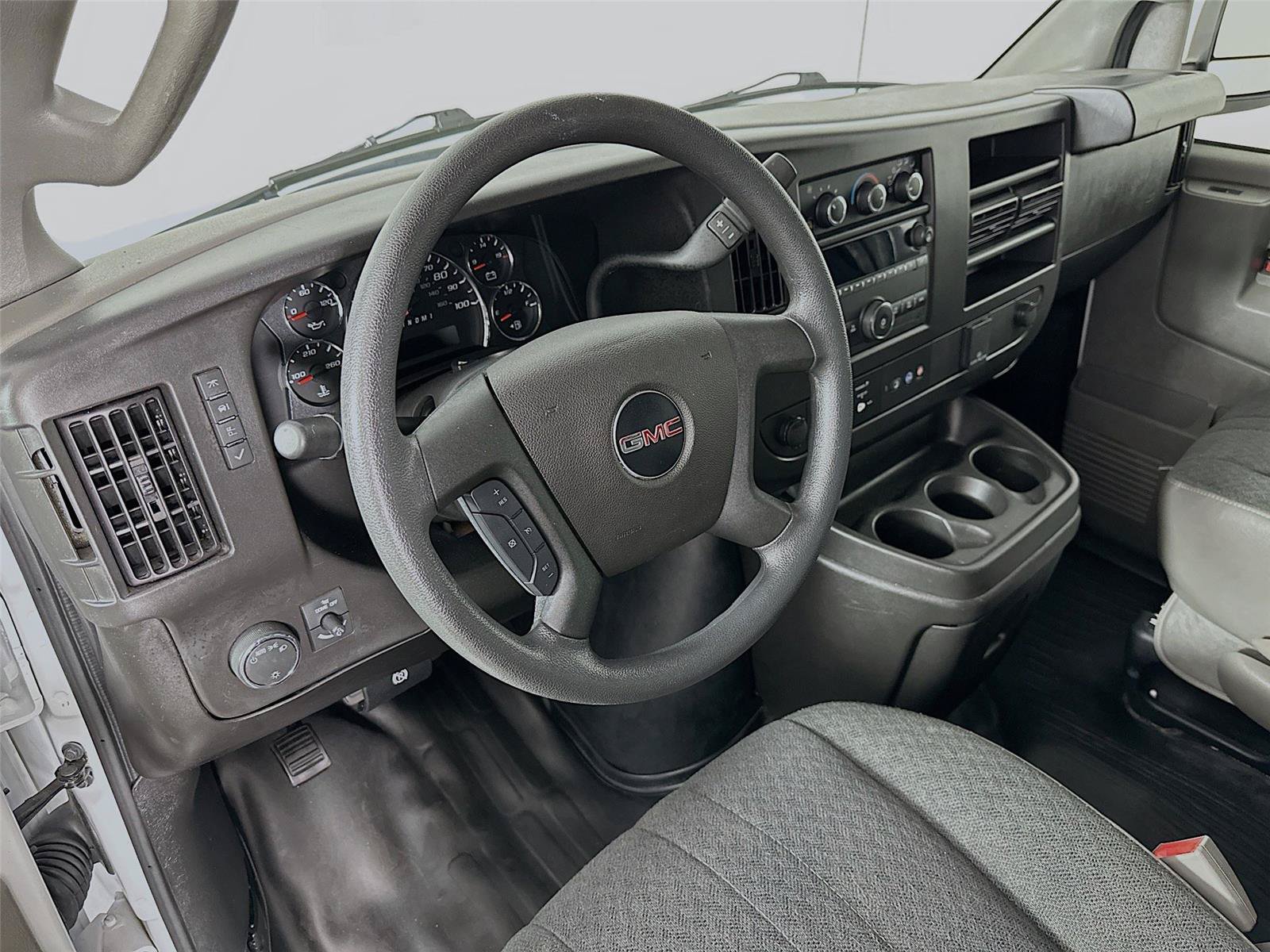 Used 2024 GMC Savana 2500 w/ Driver Convenience Package RWD image 21