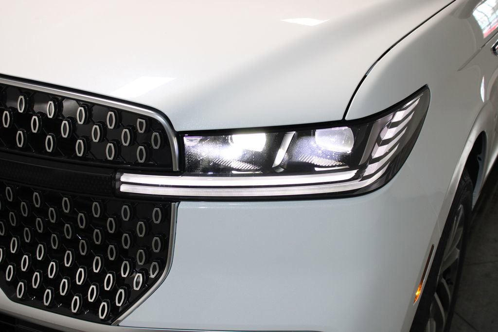 New 2026 Lincoln Navigator Reserve image 59