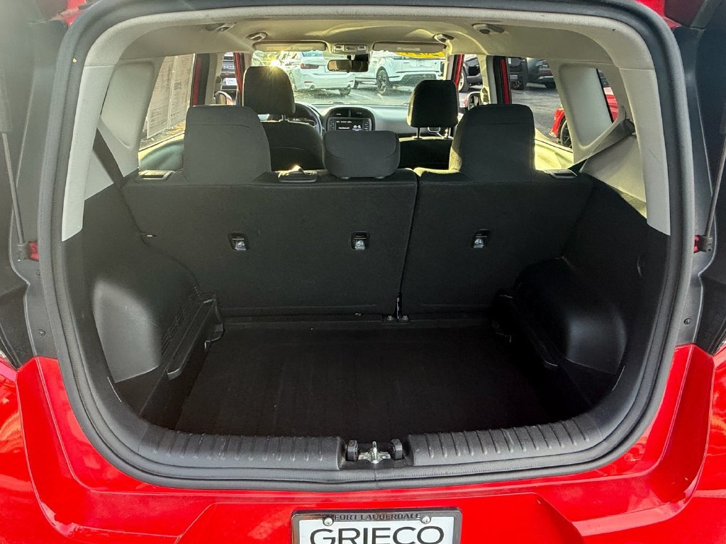 Used 2024 Kia Soul LX w/ Option Group 015 FWD image 14
