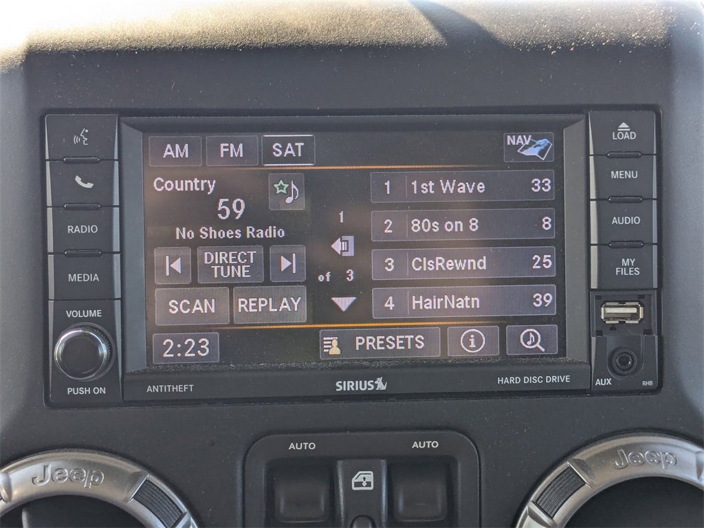 Used 2018 Jeep Wrangler Unlimited Sahara image 13