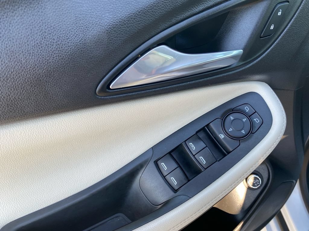 Used 2020 Buick Encore GX Select w/ Sport Touring Package AWD/4WD image 22