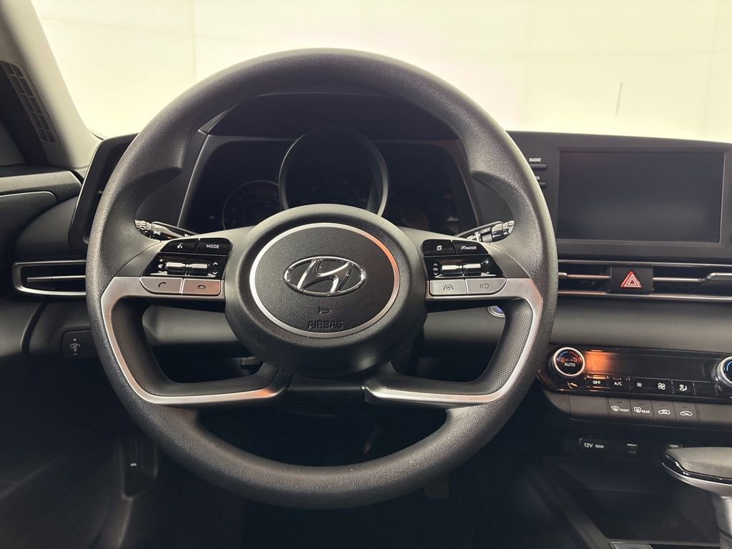 Used 2023 Hyundai Elantra SEL image 20