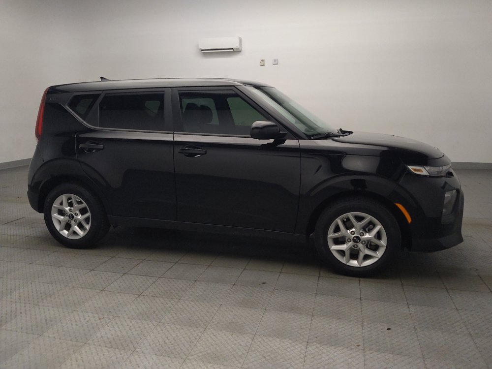 Used 2020 Kia Soul S FWD image 11