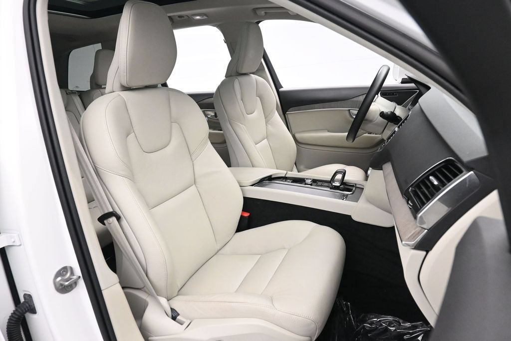 Used 2024 Volvo XC90 T8 Plus AWD/4WD image 26