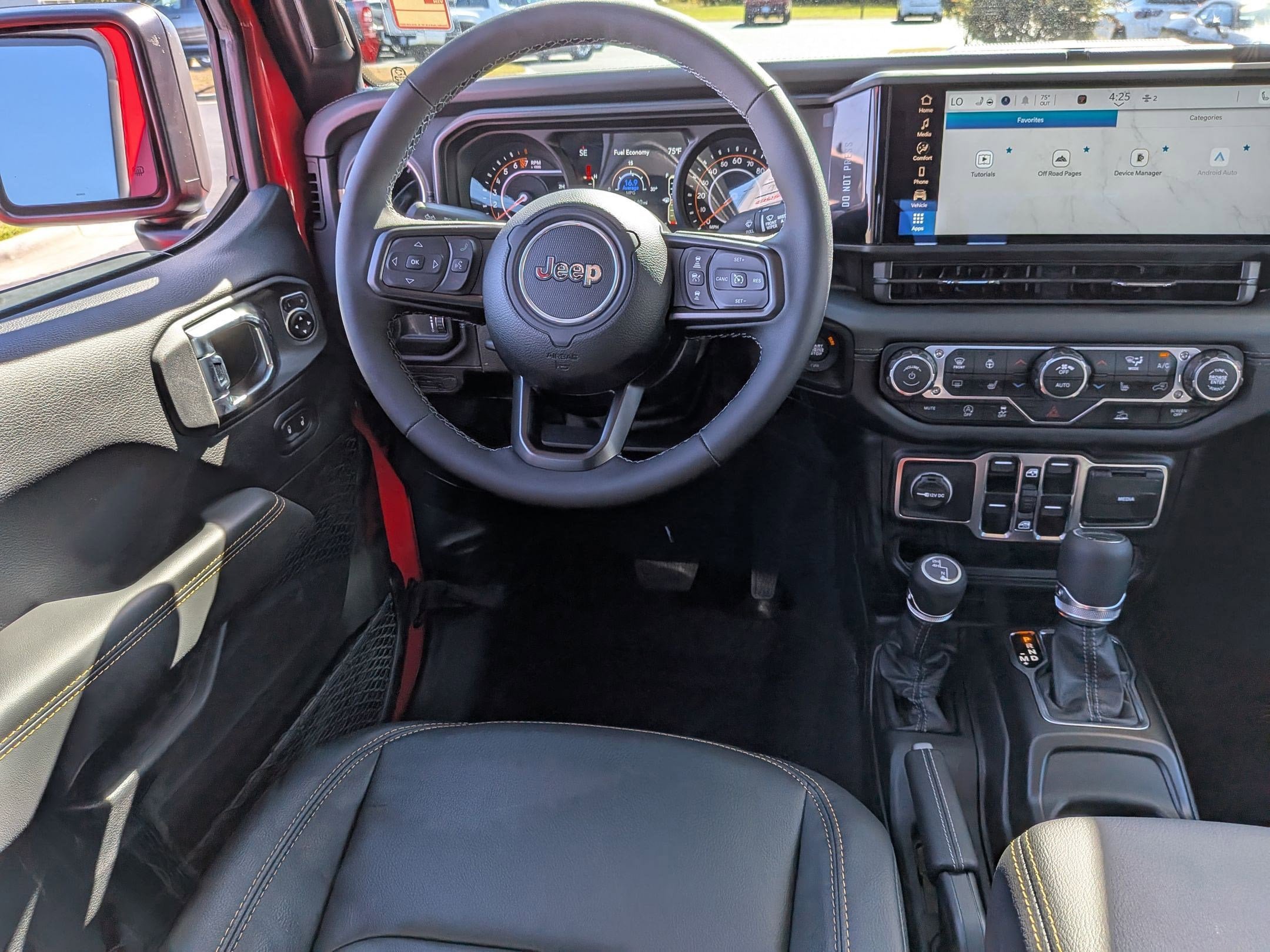 New 2025 Jeep Gladiator Sport image 21