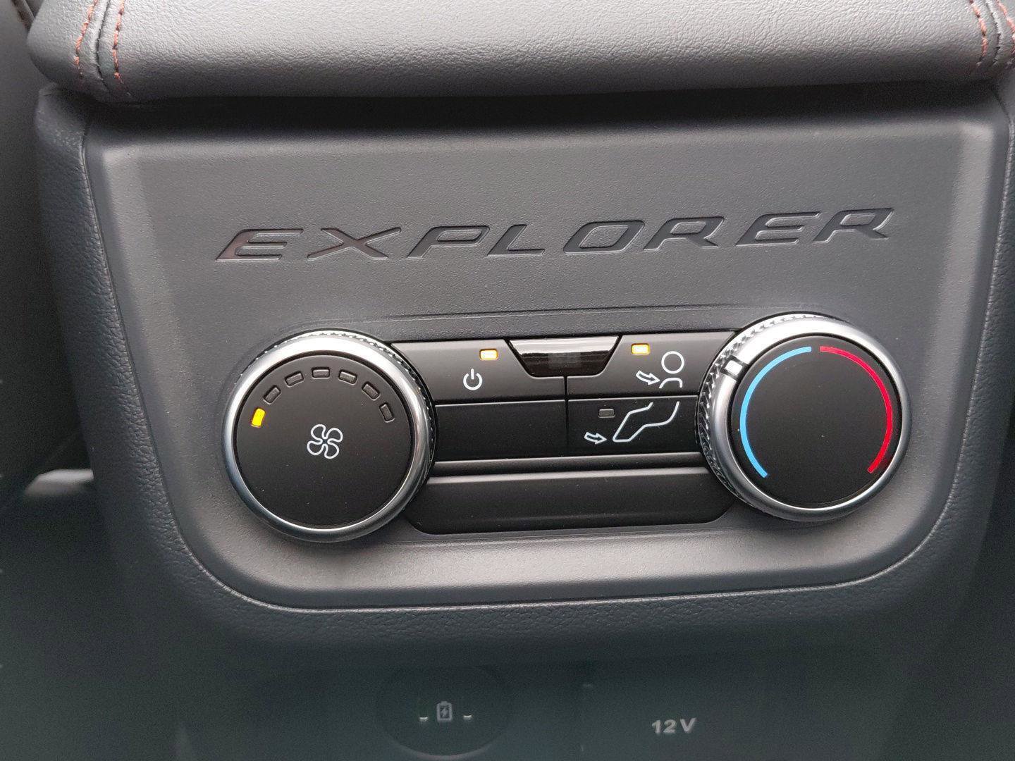 New 2026 Ford Explorer Active w/ Active Comfort Package AWD/4WD image 44