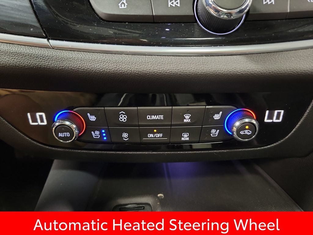 Used 2021 Buick Enclave Premium w/ Sun and Sites Package AWD/4WD image 18