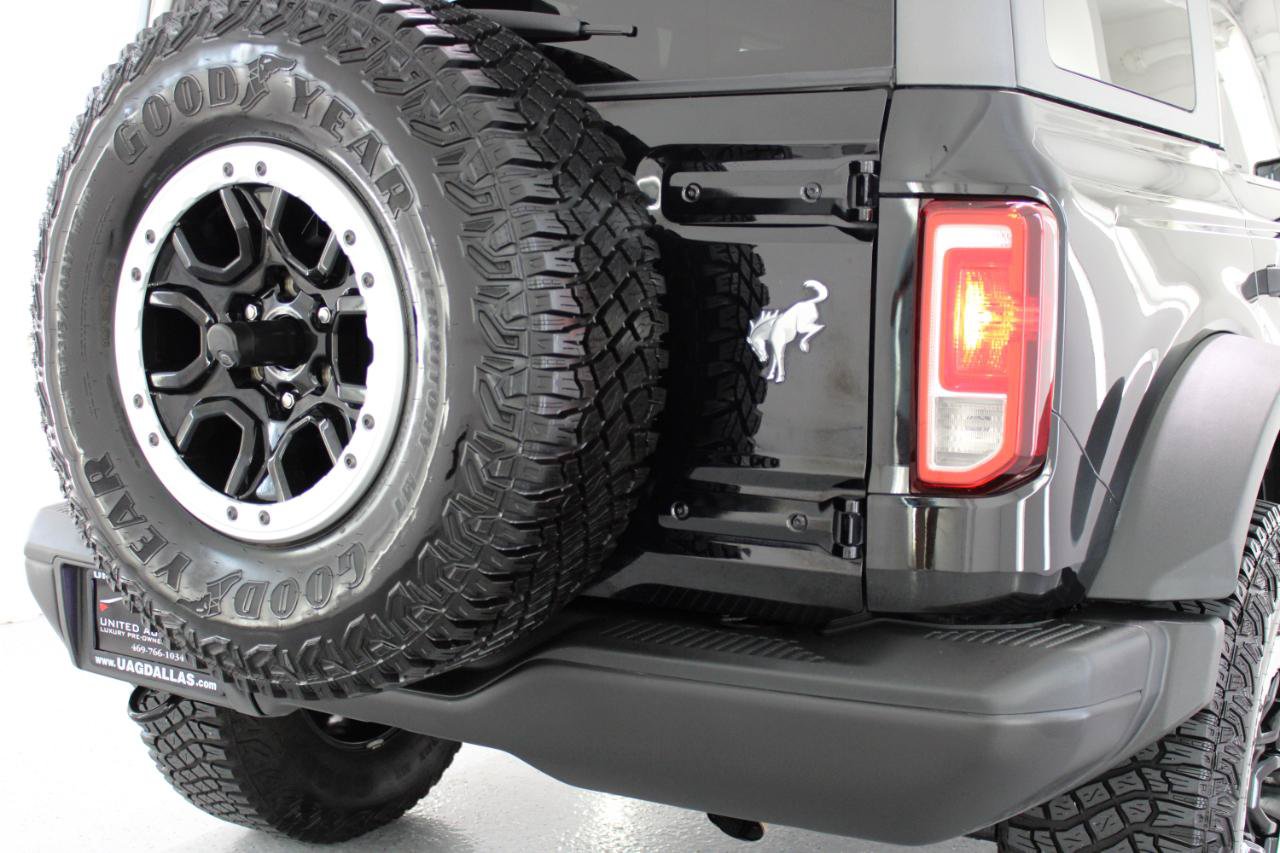 Used 2022 Ford Bronco Black Diamond w/ Sasquatch Package AWD/4WD image 23